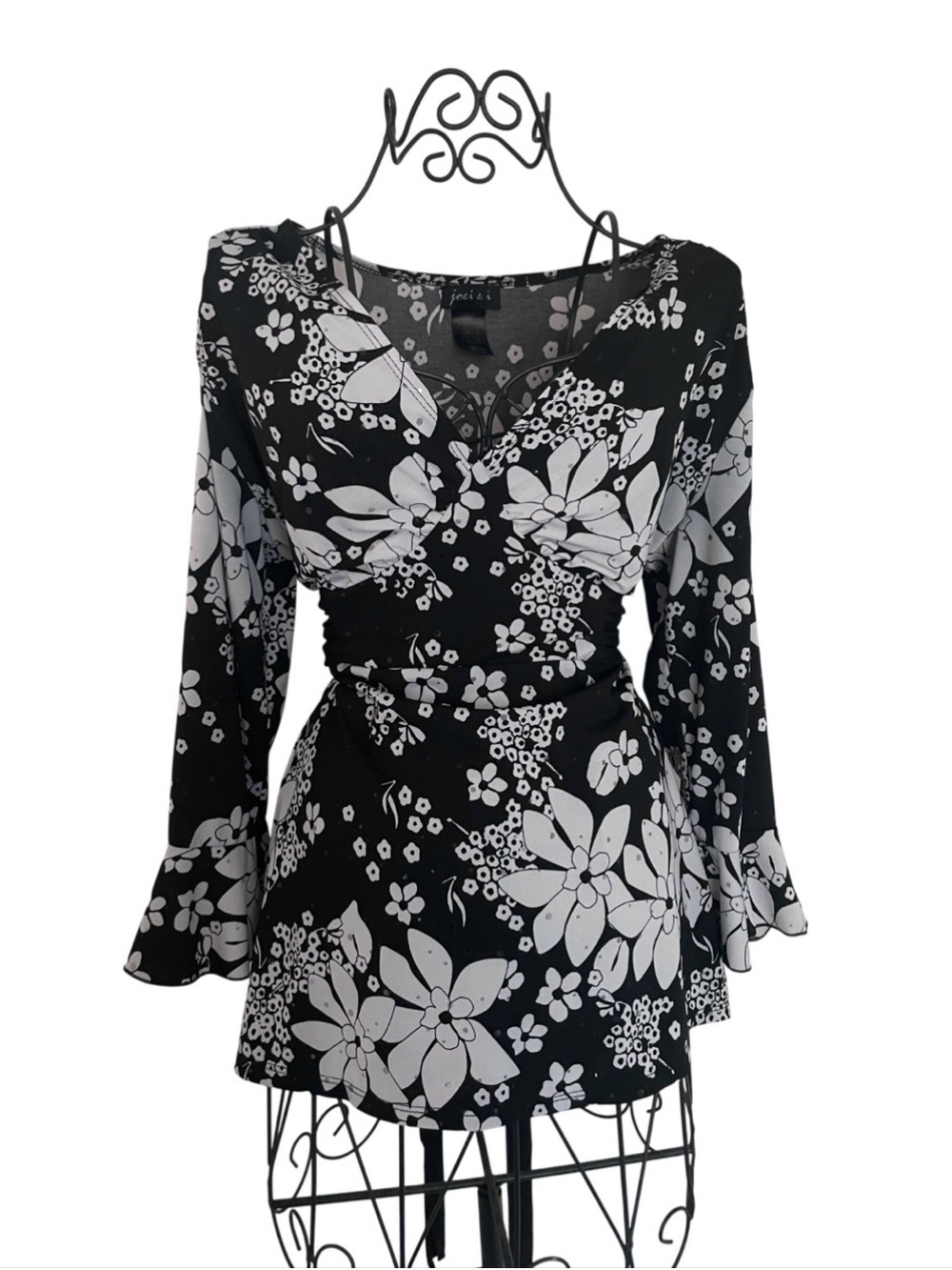 Floral V-Neck Empire Waist Babydoll Top- Black & White, Best Fits S/M
